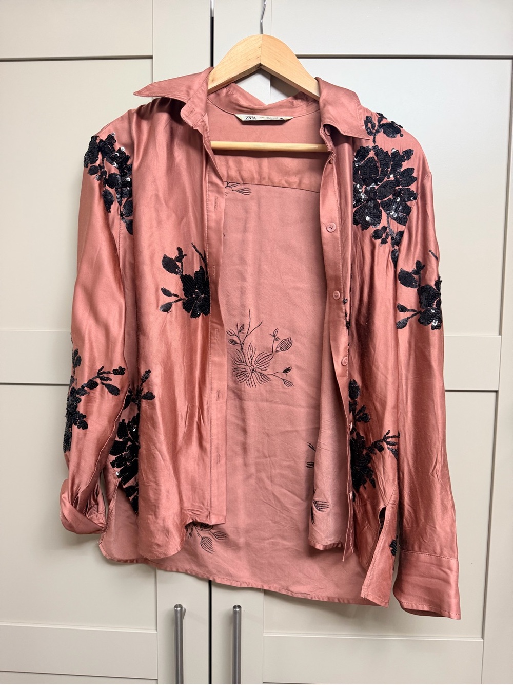 Zara Dusty Rose Satin Button-Down Shirt with Black Floral Embroidery